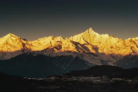 Day 4: Emotional Balance Morning: Meditation for emotional healing and mindfulness. Breakfast: Herbal teas (ashwagandha, brahmi) with light vegetarian meal. Mid-morning: Workshop – "The Role of Aromatherapy in Emotional Well-being." Afternoon: Heart-opening yoga sequence. Evening: Guided imagery session – "Letting Go of Emotional Burdens." Day 5: Deep Relaxation Morning: Gentle Yin Yoga for stress relief. Breakfast: Herbal elixirs with fresh fruit. Mid-morning: Vedic wisdom session – "Balancing the Mind and Senses." Afternoon: Full-body Ayurvedic massage with aromatic oils. Evening: Sound healing and aromatherapy meditation. Day 6: Mind-Body Connection Morning: Yoga session focused on the chakras. Breakfast: Holistic nutrition class – "Foods for Energy and Vitality." Mid-morning: Workshop – "Guided Imagery for Mind-Body Healing." Afternoon: Nature walk with mindfulness exercises. Evening: Breathwork meditation with aromatherapy. Day 7: Energy Rejuvenation Morning: Vinyasa flow yoga for boosting energy. Breakfast: Herbal soups and healing teas. Mid-morning: Reiki healing session. Afternoon: Workshop – "Harnessing the Power of Herbs for Healing." Evening: Candlelit meditation for relaxation. Day 8: Midpoint Reflection and Renewal Morning: Gentle yoga flow for reflection. Breakfast: Seasonal Ayurvedic meal with digestive herbs. Mid-morning: Journaling and group sharing session. Afternoon: Personalized aromatherapy massage. Evening: Guided imagery session – "Renewing Inner Strength." Day 9: Spiritual Exploration Morning: Kundalini yoga for awakening spiritual energy. Breakfast: Herbal teas and sattvic food. Mid-morning: Vedic knowledge session – "Understanding the Self." Afternoon: Aromatherapy workshop – "Blending Scents for Spiritual Practices." Evening: Mantra meditation for spiritual alignment.